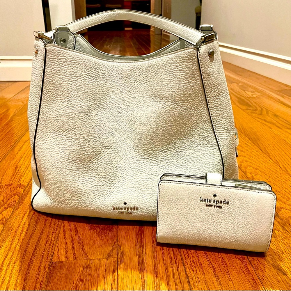 New Condition Kate Spade Purse & Wallet